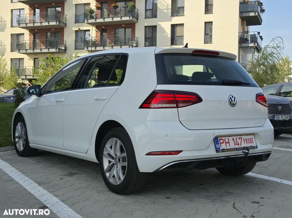 Volkswagen Golf 1.6 TDI SCR DSG Comfortline - 6