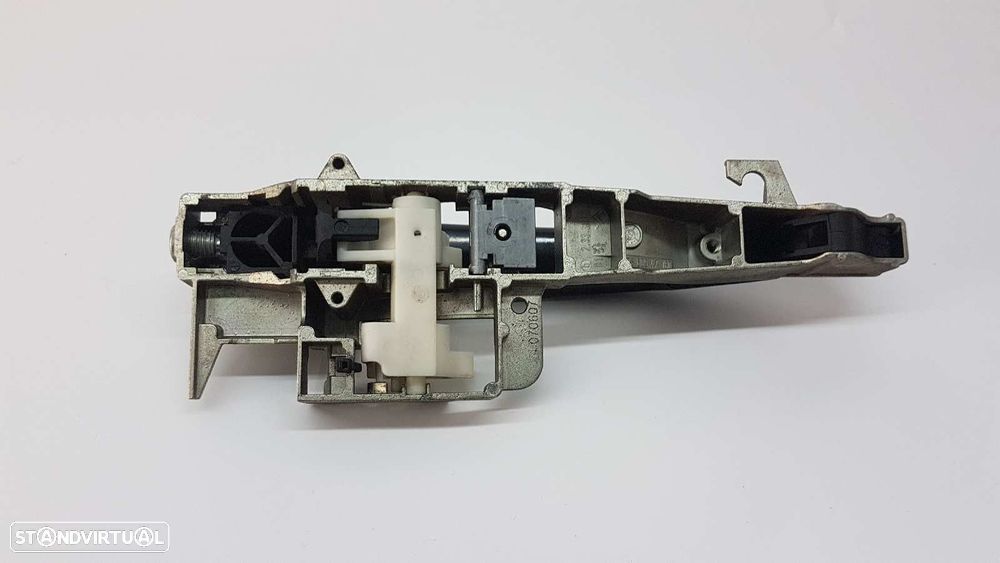 PUXADOR EXTERIOR TRASEIRO DIREITO PEUGEOT 407 ST SPORT PACK - 3