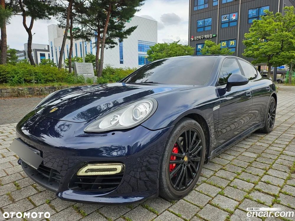 Porsche Panamera - 3