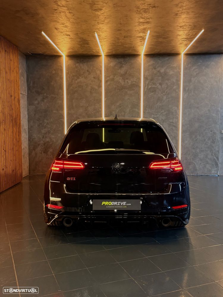 VW Golf GTI TCR 2.0 TSI OPF DSG - 18