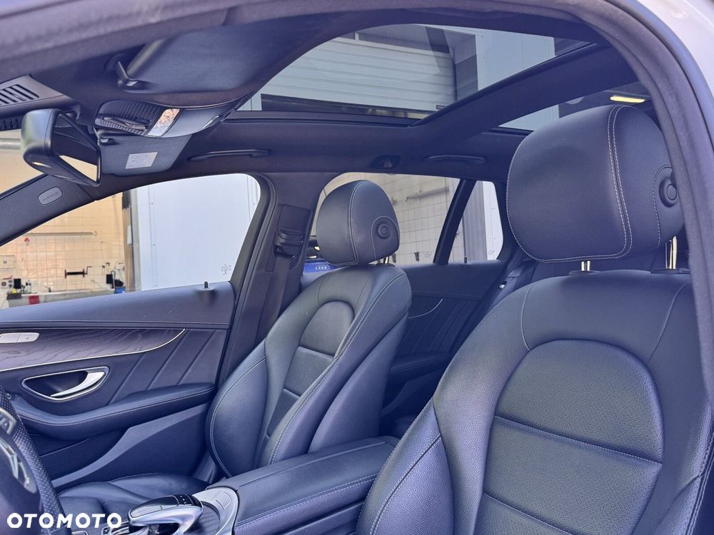 Mercedes-Benz Klasa C 200 4-Matic 9G-TRONIC - 19