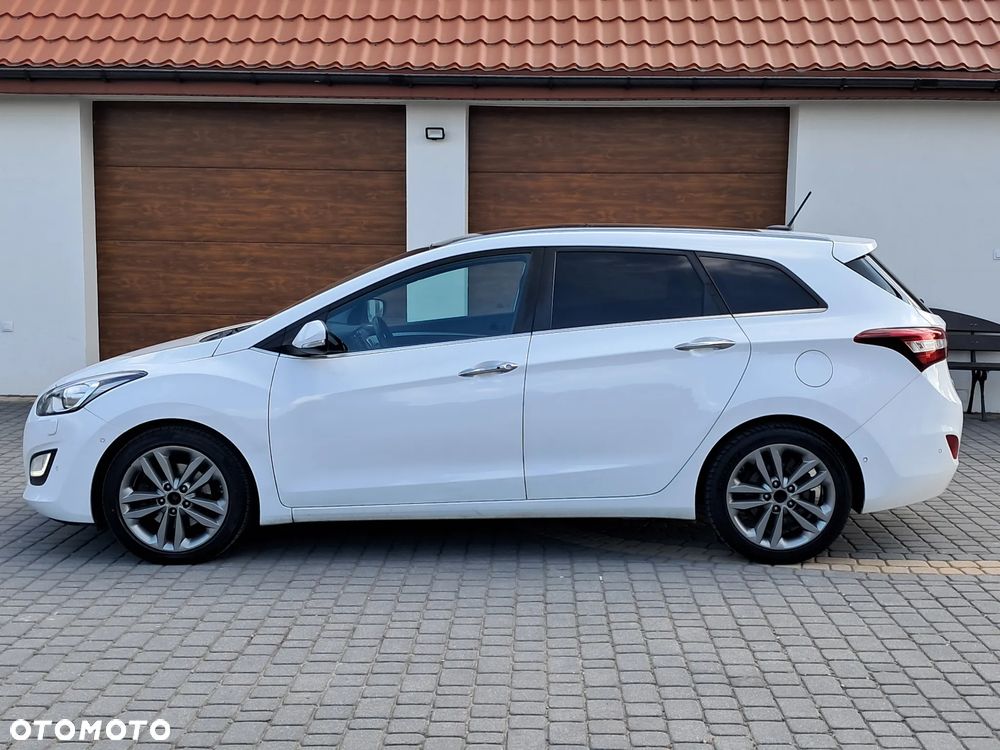Hyundai i30 blue 1.6 CRDi DCT Premium - 12