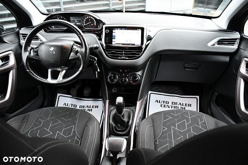 Peugeot 2008 1.6 BlueHDi Style - 8