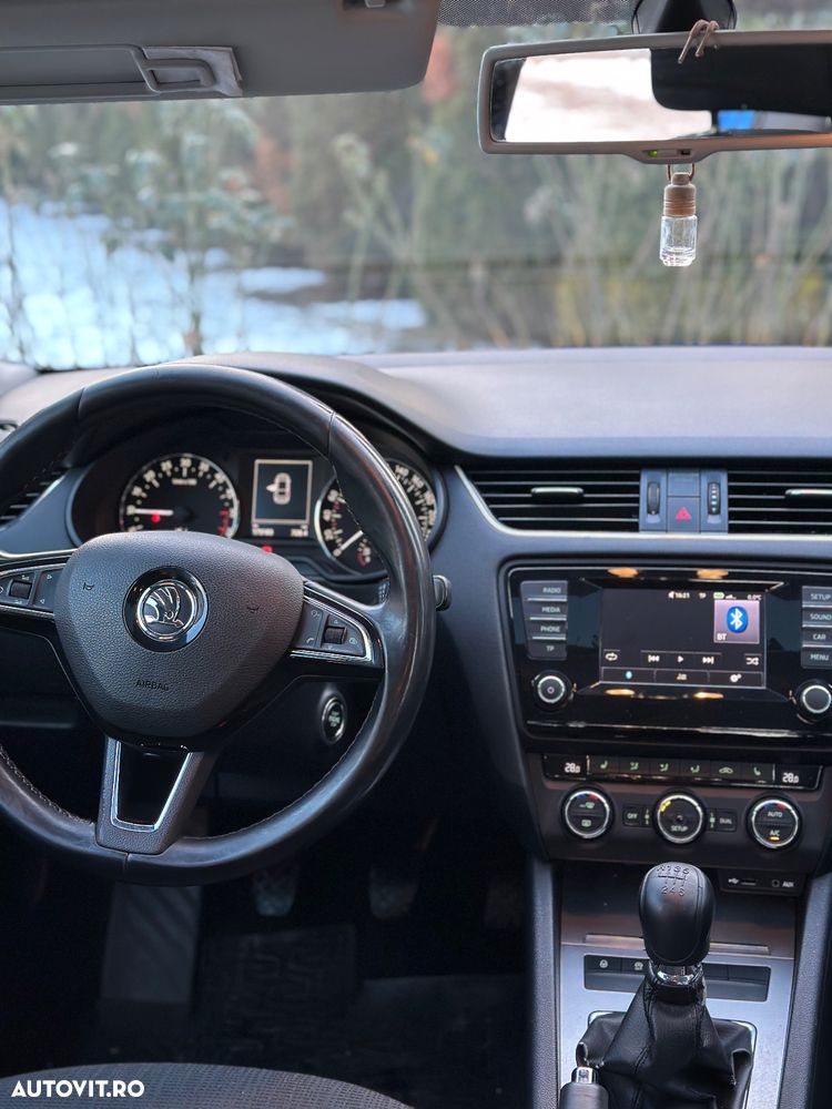 Skoda Octavia 2.0 TDI ELEGANCE - 7