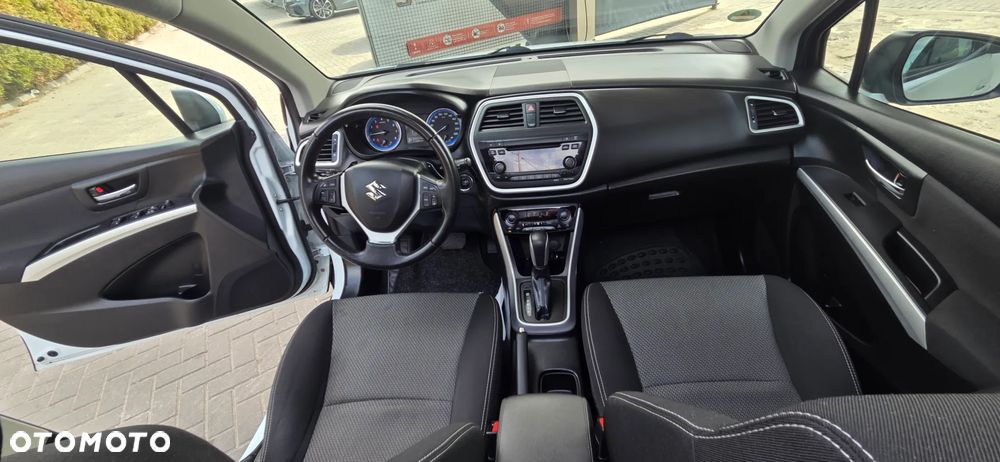 Suzuki SX4 S-Cross 1.6 VVT CVT 4x2 Comfort - 36