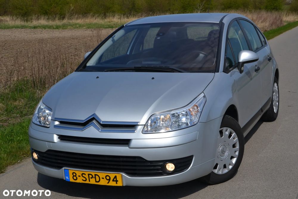 Citroën C4 1.4 16V Style - 20