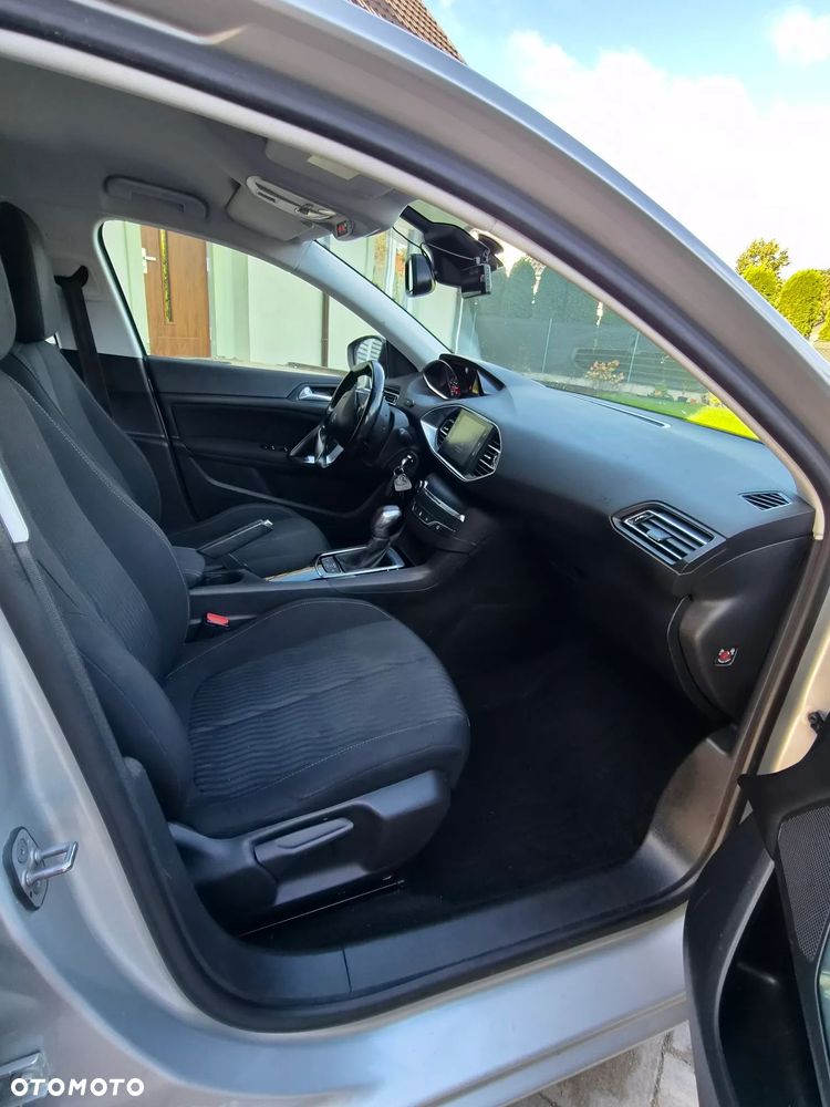 Peugeot 308 1.6 BlueHDi Active S&S EAT6 - 9