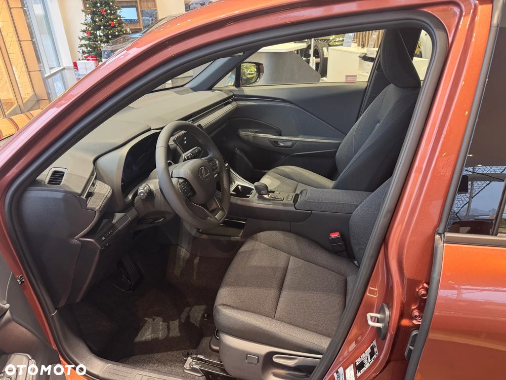 Lexus LBX 1.5 Hybrid - 5