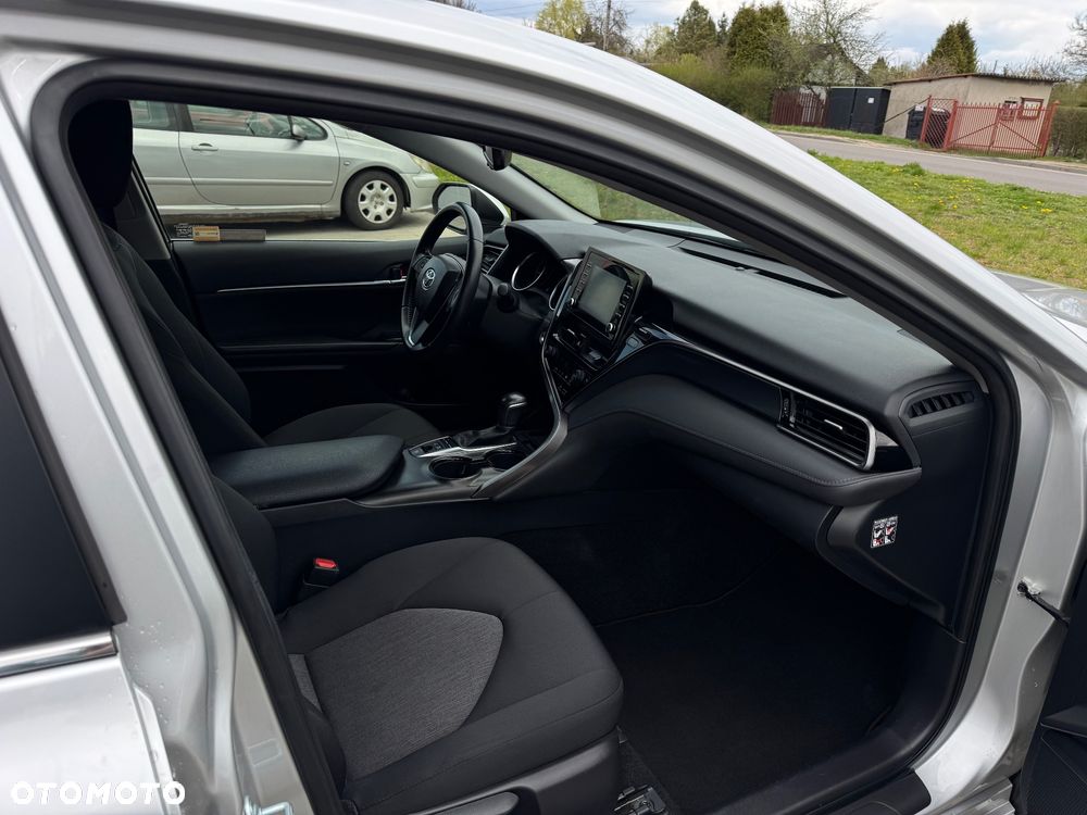 Toyota Camry 2.5 Hybrid Comfort CVT - 13