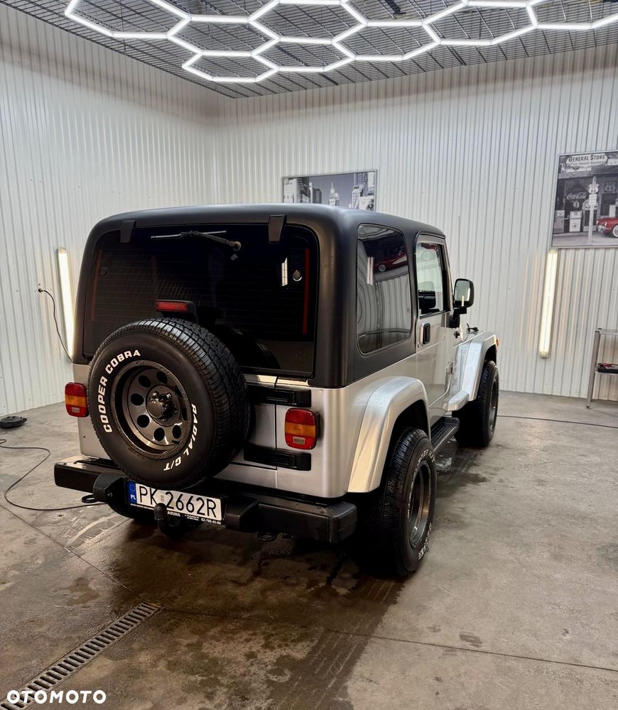 Jeep Wrangler 4.0 Sahara - 8
