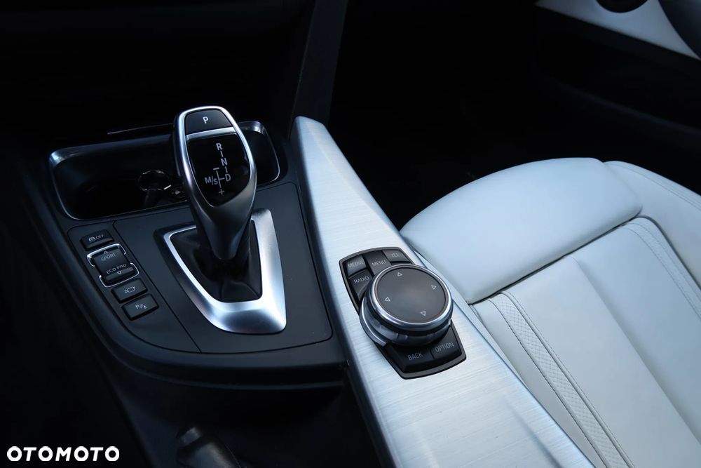 BMW Seria 4 435i xDrive M Sport - 30