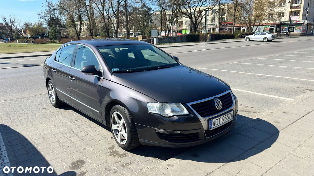 Volkswagen Passat 2.0 TDI DPF DSG Comfortline - 1
