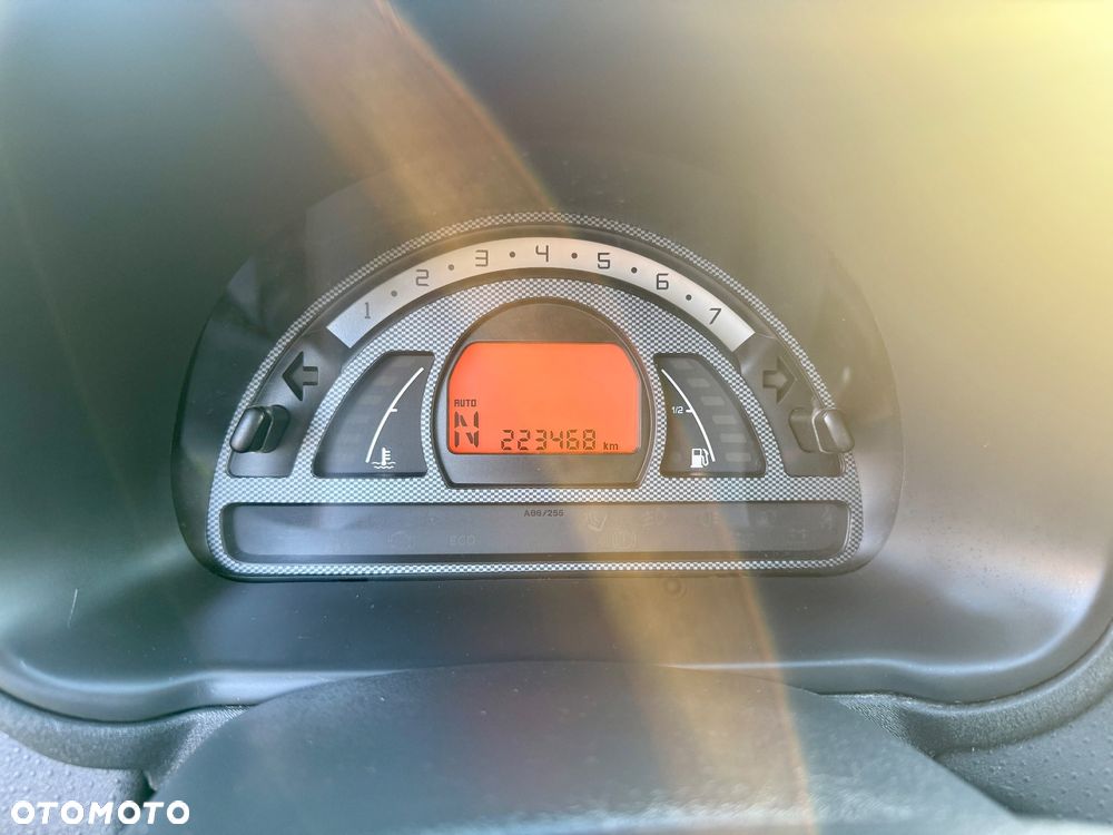 Citroën C2 1.4 VTR Senso Drive - 10