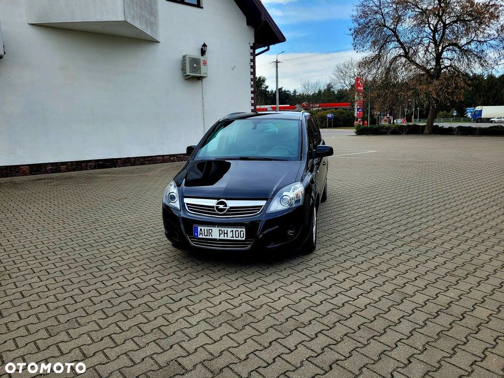 Opel Zafira 1.8 Cosmo - 3