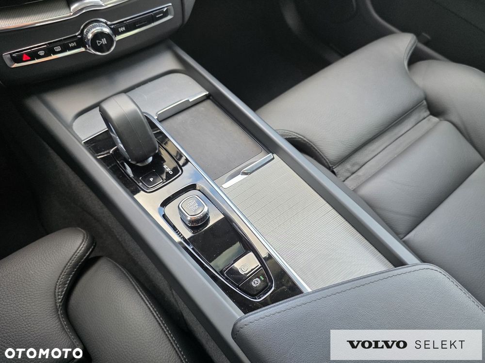 Volvo XC 60 - 32