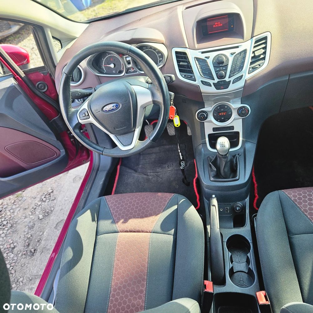 Ford Fiesta 1.25 Titanium - 27