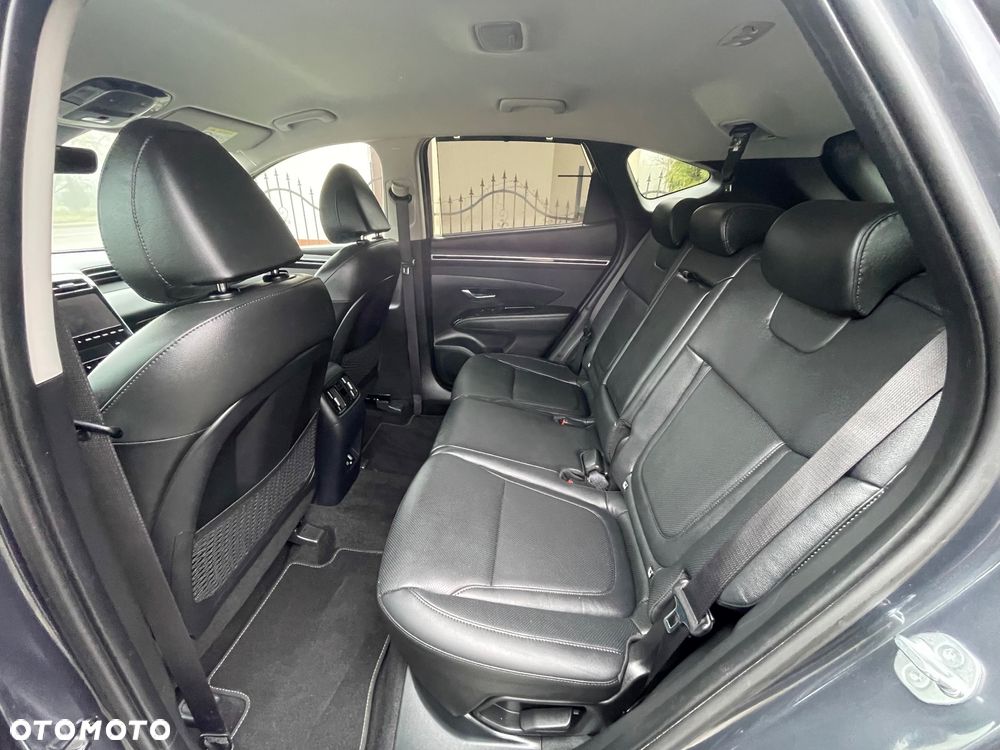 Hyundai Tucson 1.6 CRDi 48V-Hybrid 2WD DCT Select - 13