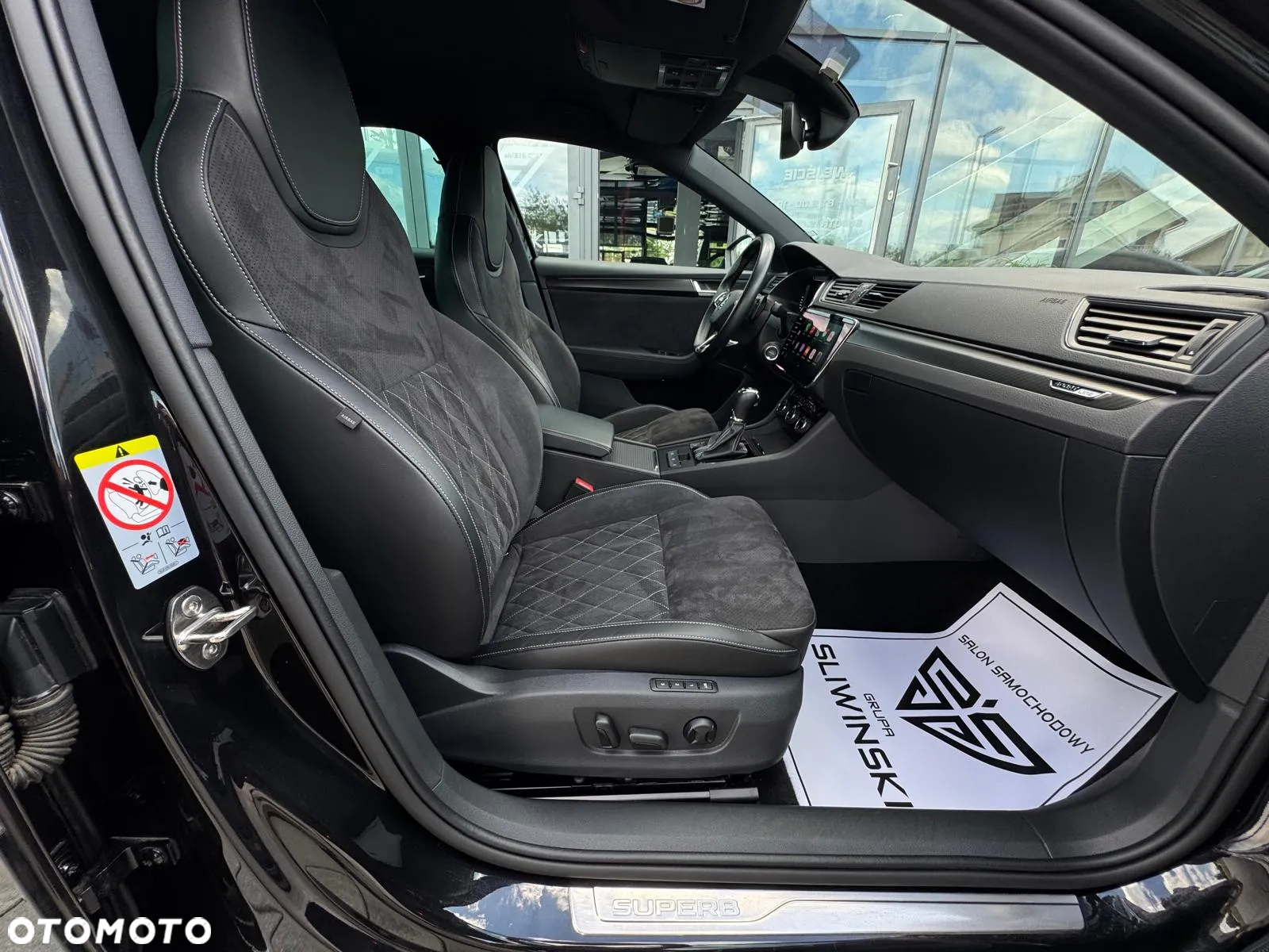 Skoda Superb 2.0 TDI 4x4 DSG Sportline - 23
