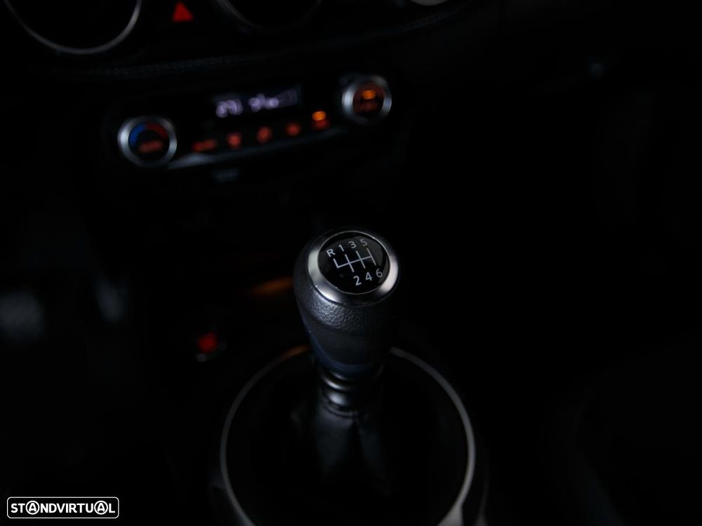 Nissan Juke 1.0 DIG-T N-Connecta - 21