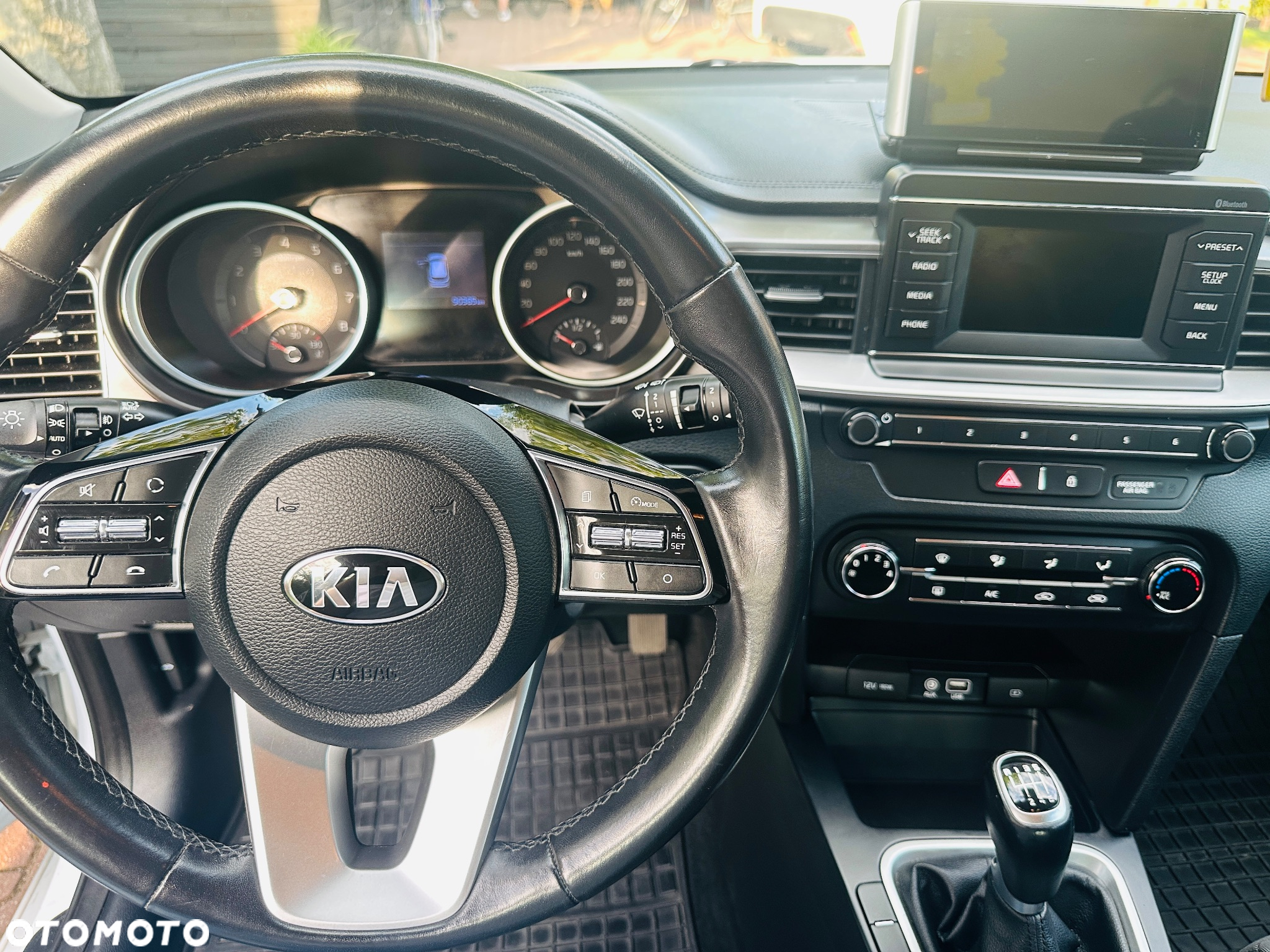 Kia Ceed 1.4 CVVT SW Attract - 13