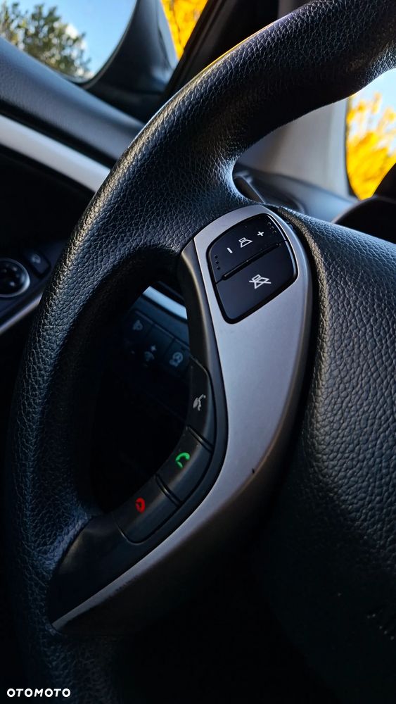 Hyundai i30 blue 1.4 Passion - 23