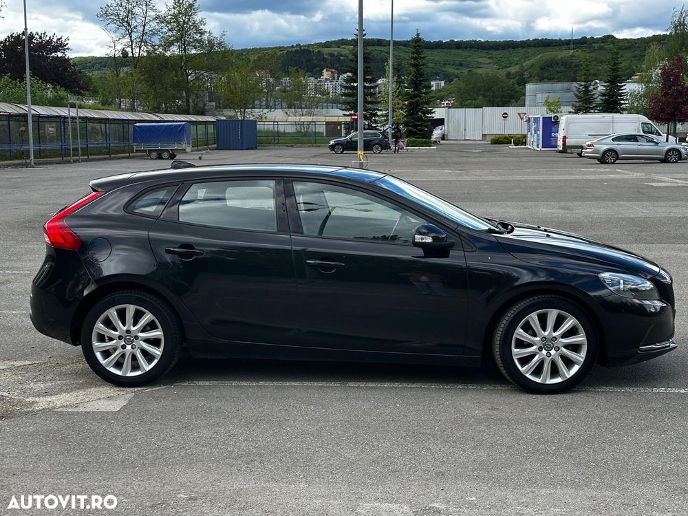 Volvo V40 D2 - 11
