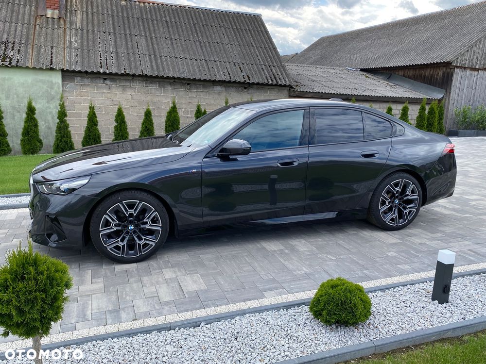 BMW Seria 5 520d xDrive - 2