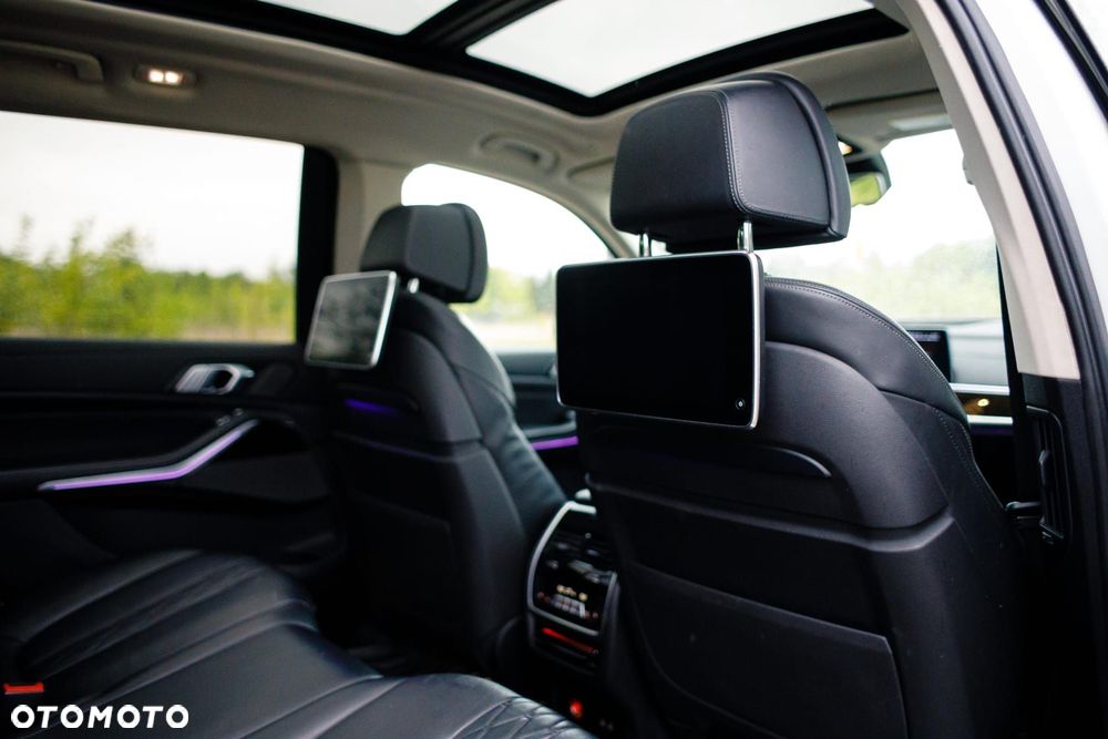 BMW X7 xDrive40i - 39