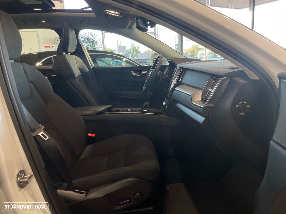 Volvo XC 60 2.0 T6 PHEV Inscription Expression AWD - 29