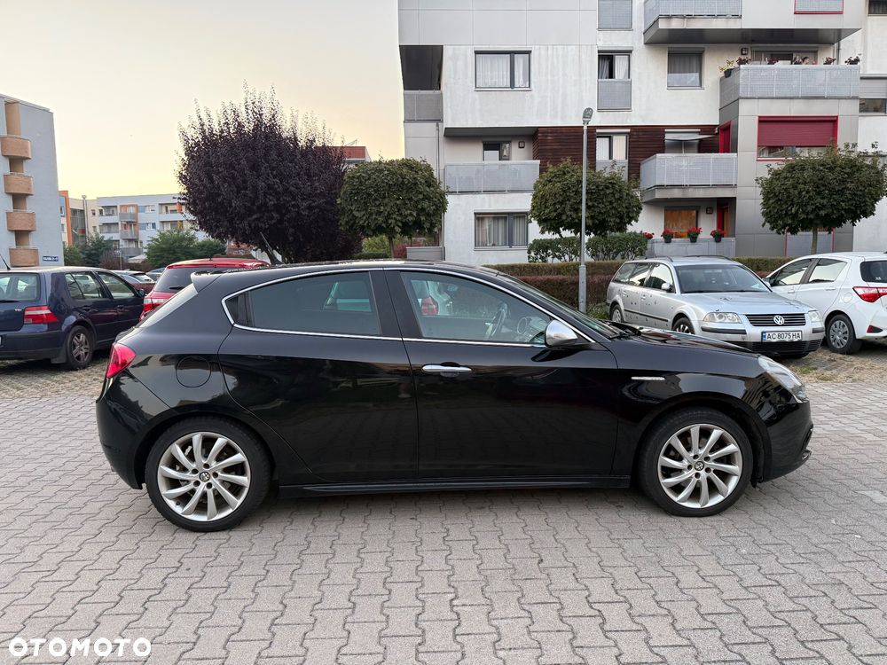 Alfa Romeo Giulietta 2.0 JTDM Distinctive - 5