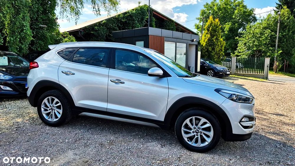 Hyundai Tucson 1.6 GDI BlueDrive GO 2WD - 9