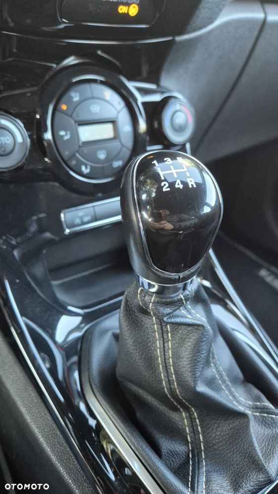 Ford Fiesta 1.0 EcoBoost Silver X Plus 2 (Titan.) ASS EU6 - 5