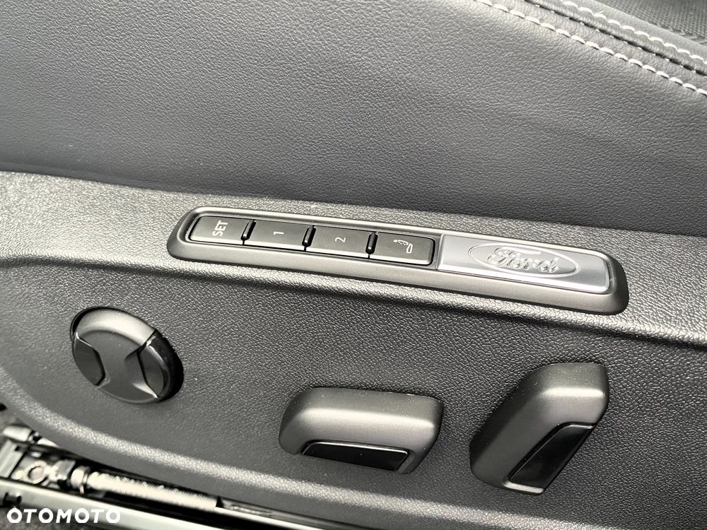 Ford Explorer 77kWh Premium AWD - 11