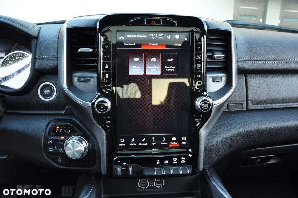 RAM 1500 5.7 Crew Cab Laramie - 19