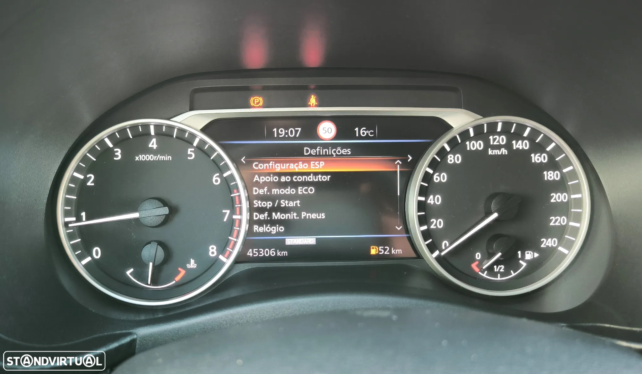 Nissan Juke 1.0 DIG-T N-Connecta - 9