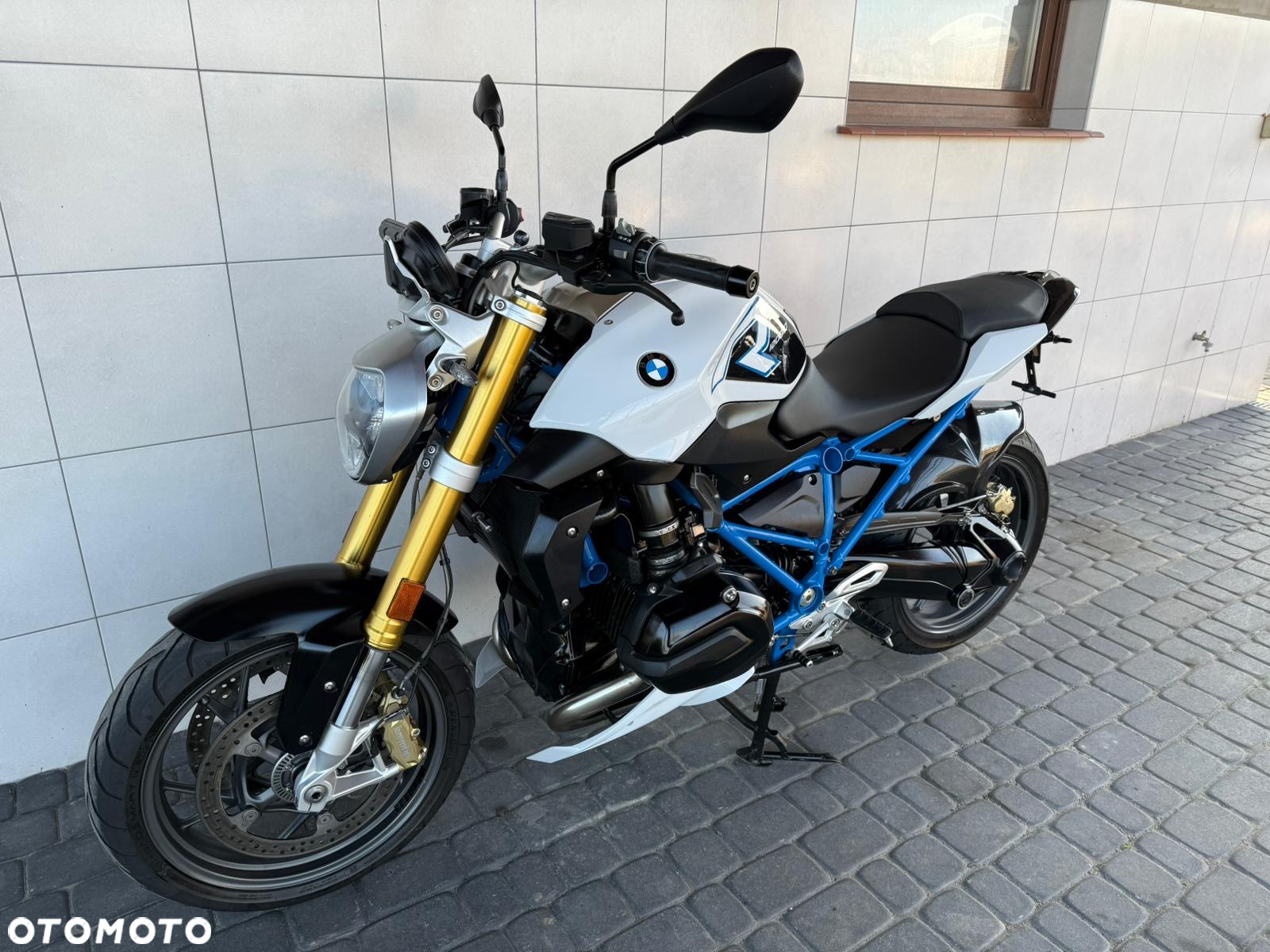 BMW R - 7