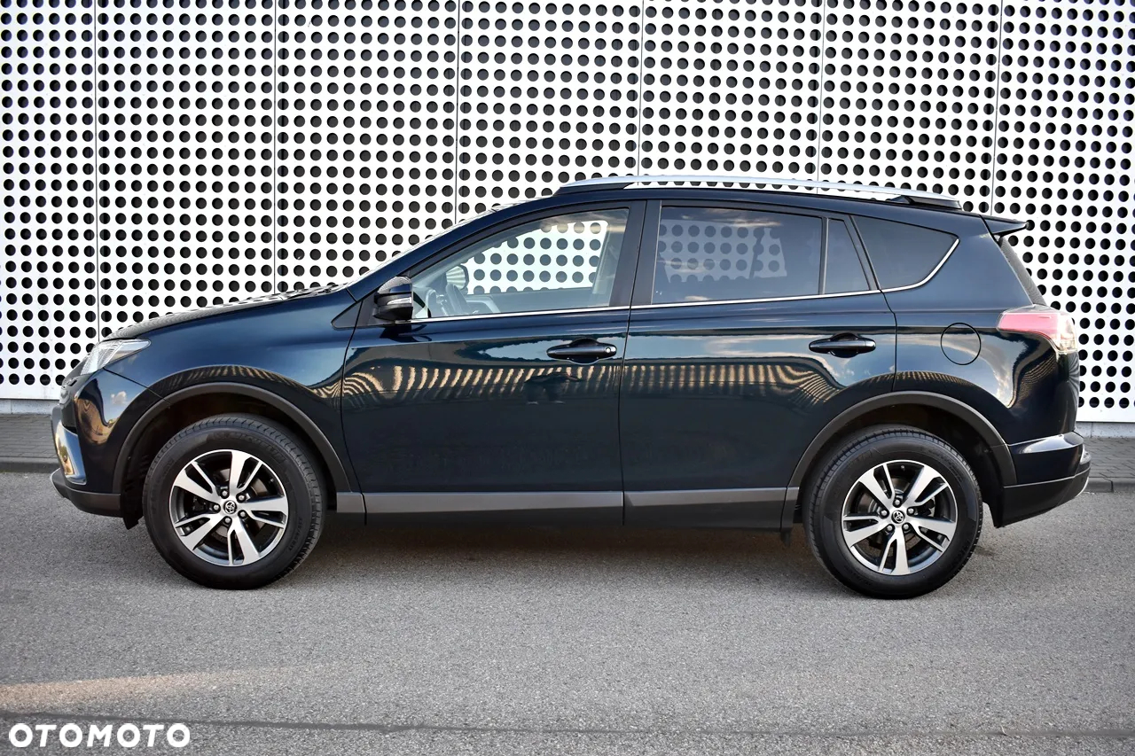 Toyota RAV4 - 7