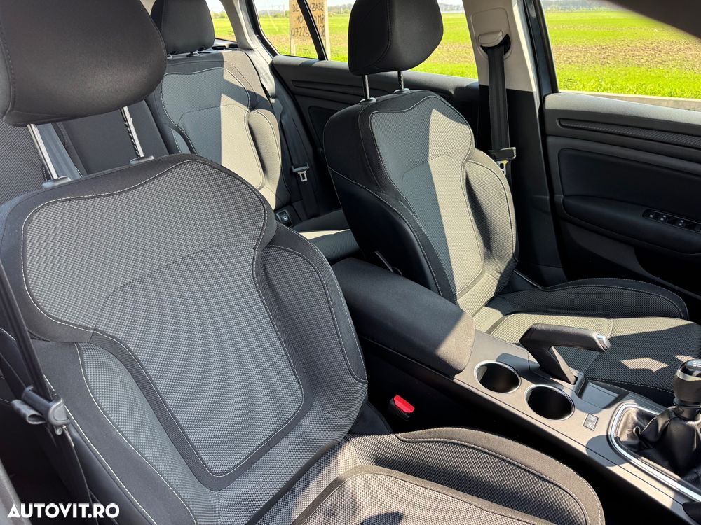 Renault Megane Blue dCi 116 Life - 16