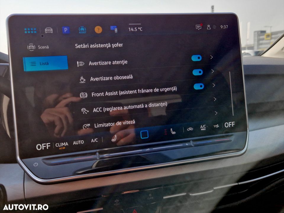 Volkswagen Golf 1.5 eTSI DSG MHEV Advanced - 20