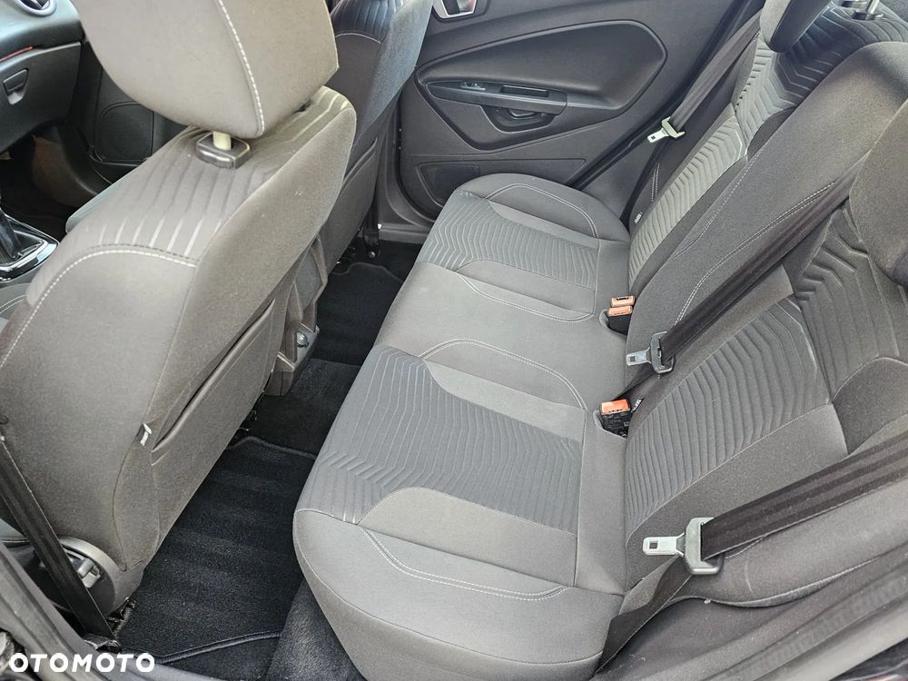 Ford Fiesta 1.6 TDCI Titanium - 22