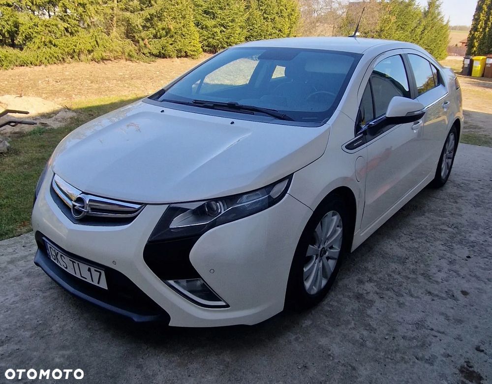 Opel Ampera - 2