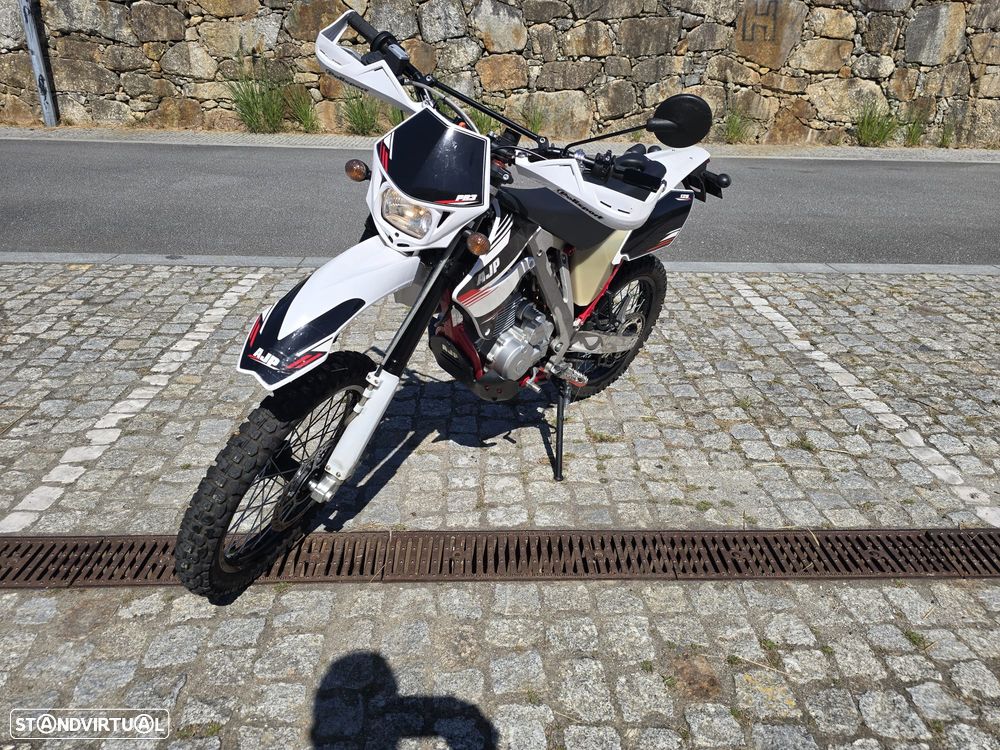 AJP PR3 Enduro pro - 1