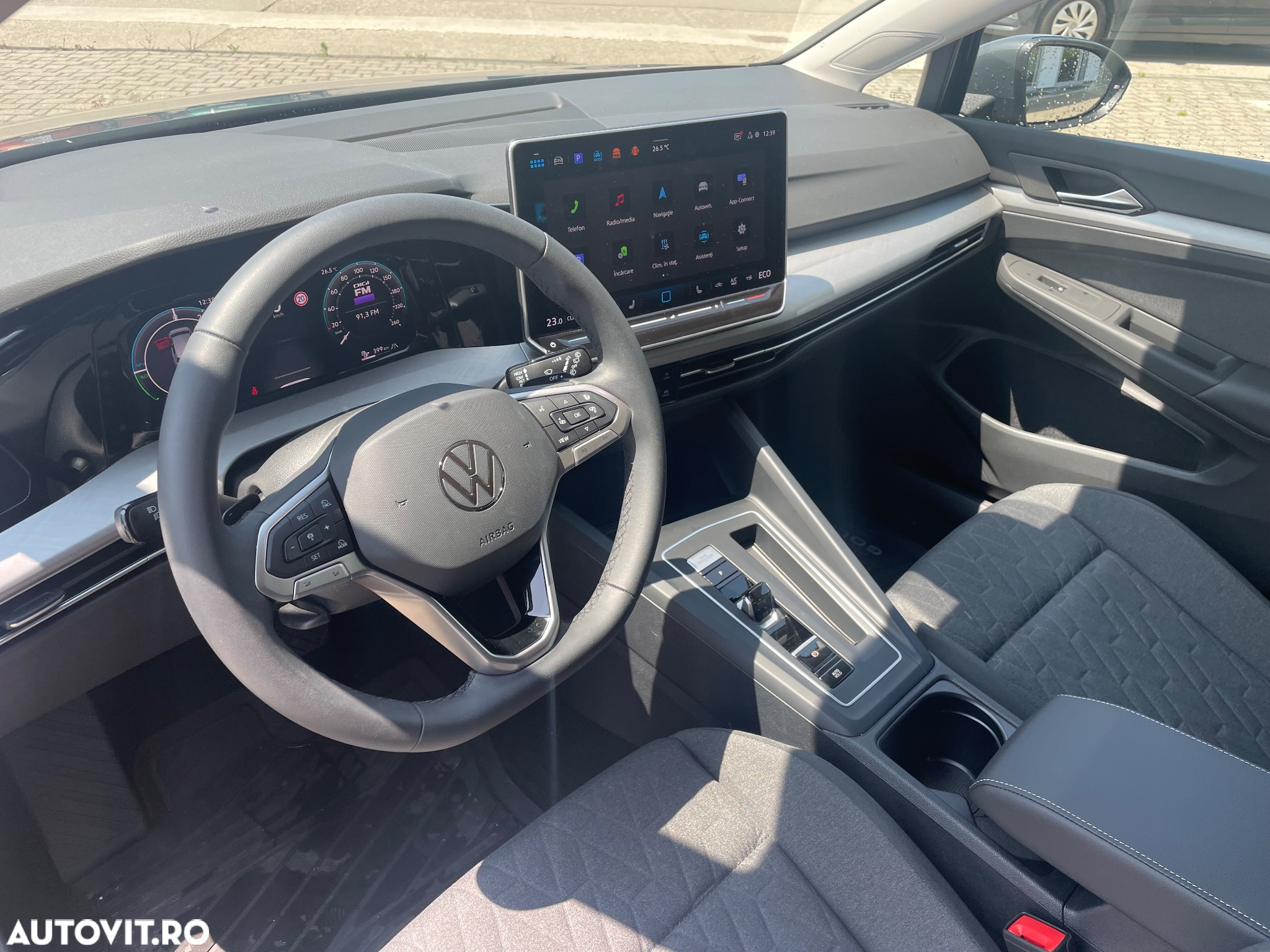 Volkswagen Golf 1.5 TSI eHybrid DSG PHEV Life - 10