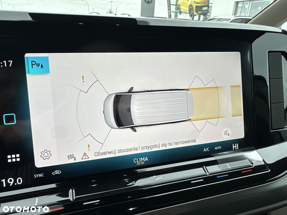 Volkswagen Multivan - 31