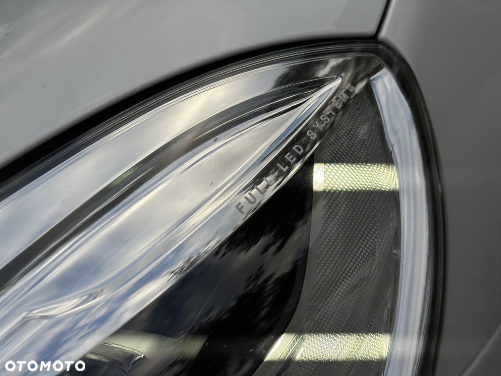 Volvo V40 D2 Momentum - 18