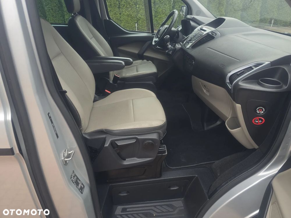 Ford Transit Custom 310 L2H1 Limited - 20