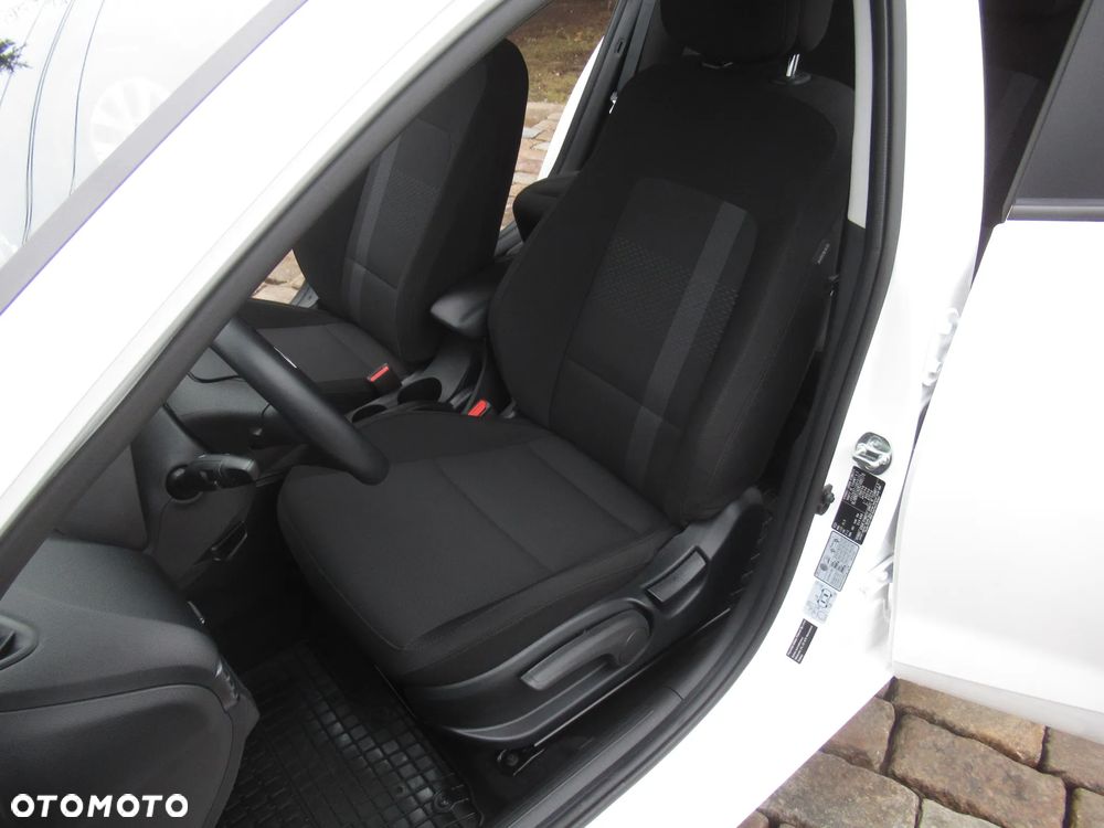 Hyundai i20 1.2 Modern - 6