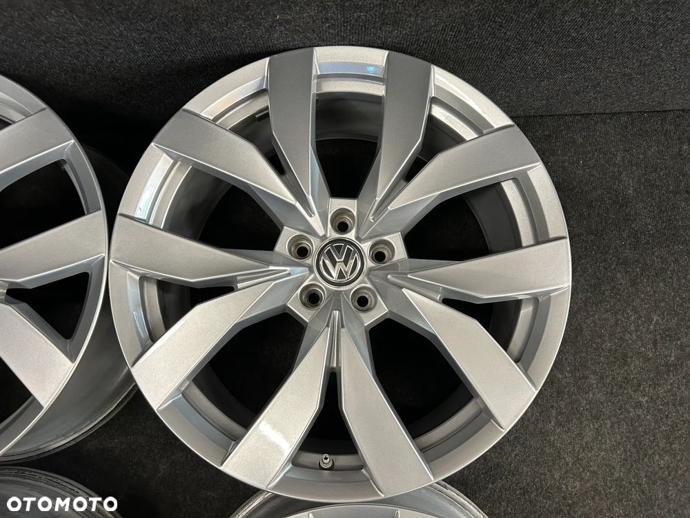 Alufelgi VW Touareg III, Audi Q7 II 20 cali 5x112 4szt. Ładne z czujnikami! - 11