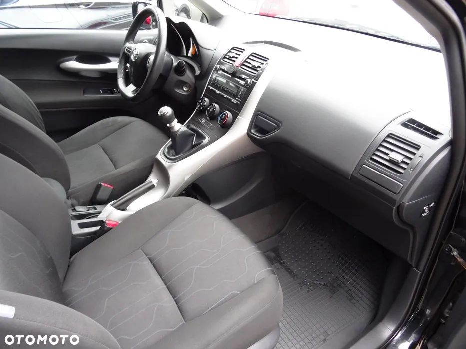 Toyota Auris 1.33 VVT-i Active - 8