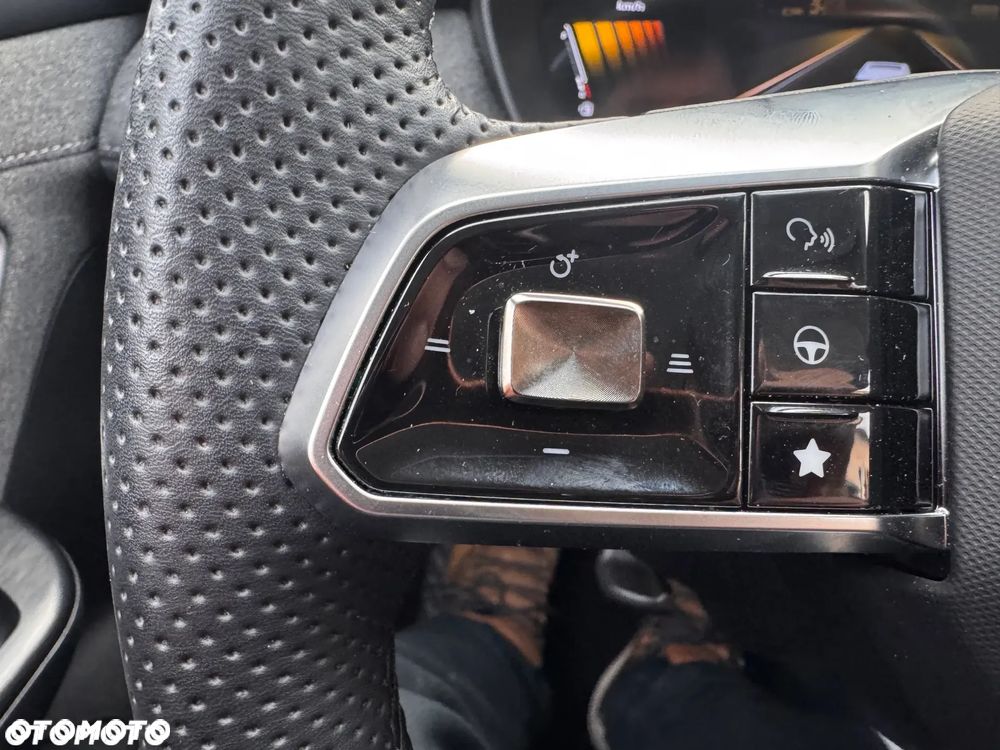 MG ZS 1.5 HEV+ Excite - 15